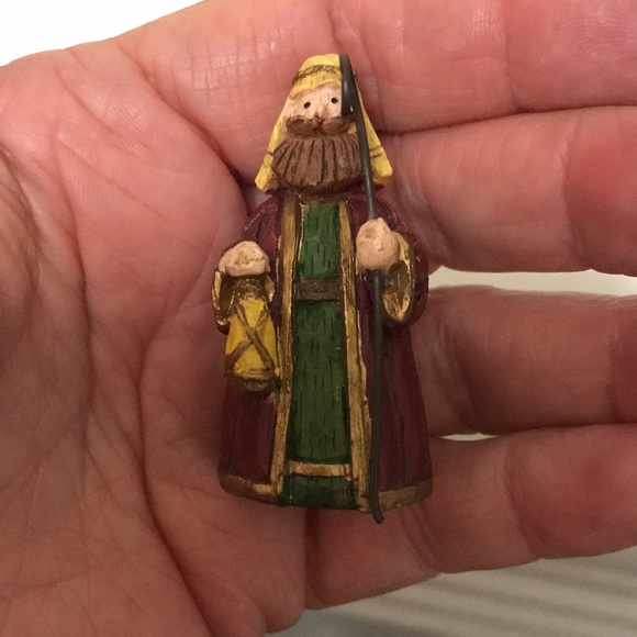 NWOT 11 Pieces Nativity Set - Picture 7 of 16